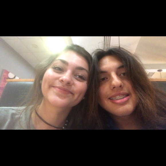 Meet your Posher, Alejandro - Picture 3 of 3